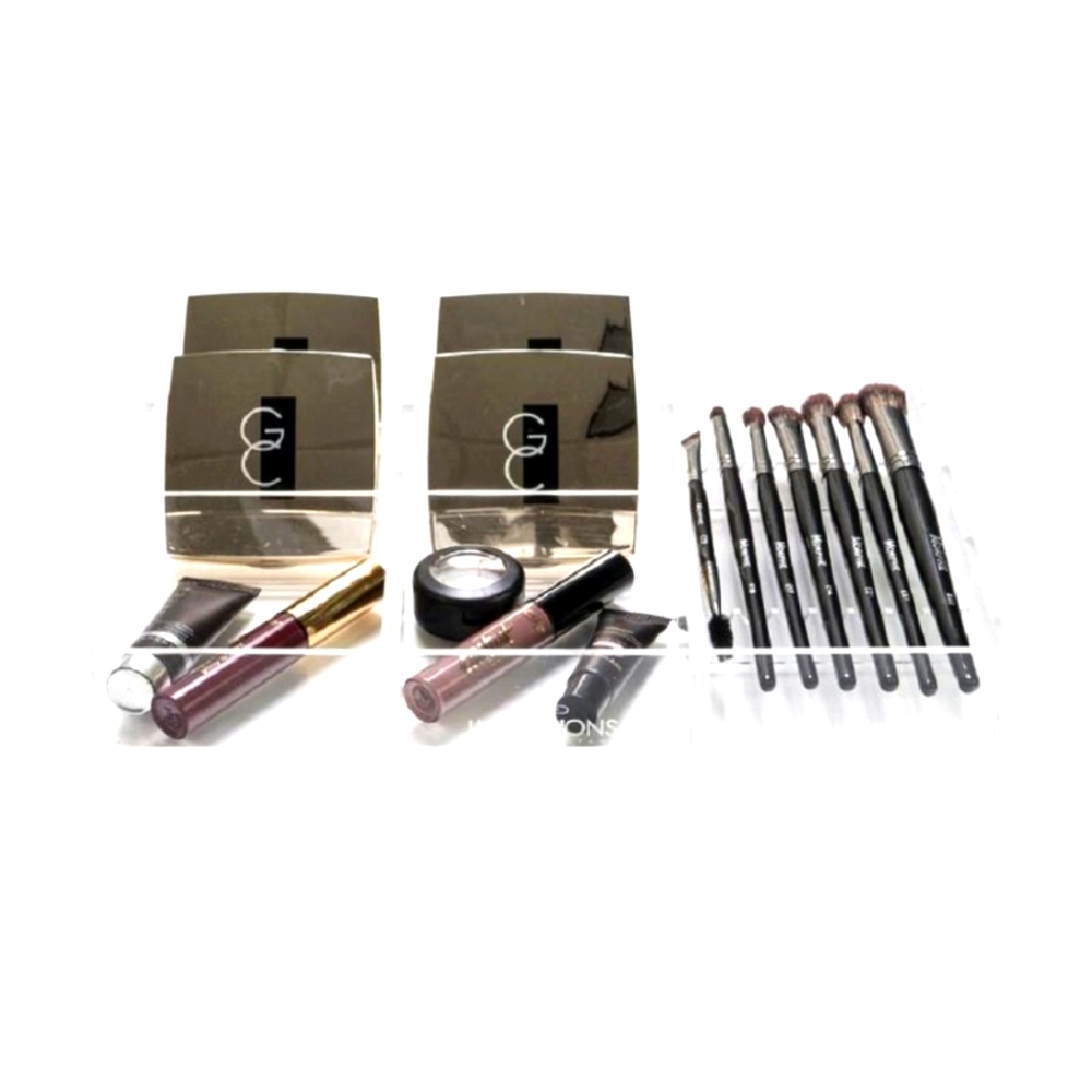 Impressions Vanity Alexa acrylic makeup drawer organizer with adjustable brush